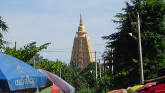 Kyaik Paw Law(Kyaito) near Kyaiktiyo Pagoda, Golden Rock