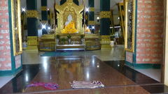 Kyaik Paw Law(Kyaito) near Kyaiktiyo Pagoda, Golden Rock