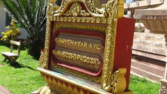 Kyaik Paw Law(Kyaito) near Kyaiktiyo Pagoda, Golden Rock