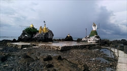 Snake Pagoda Thazin Beach Photo